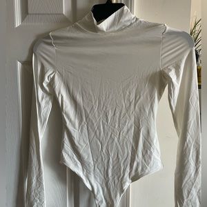 Pumiey Long Sleeve bodysuit mock neck